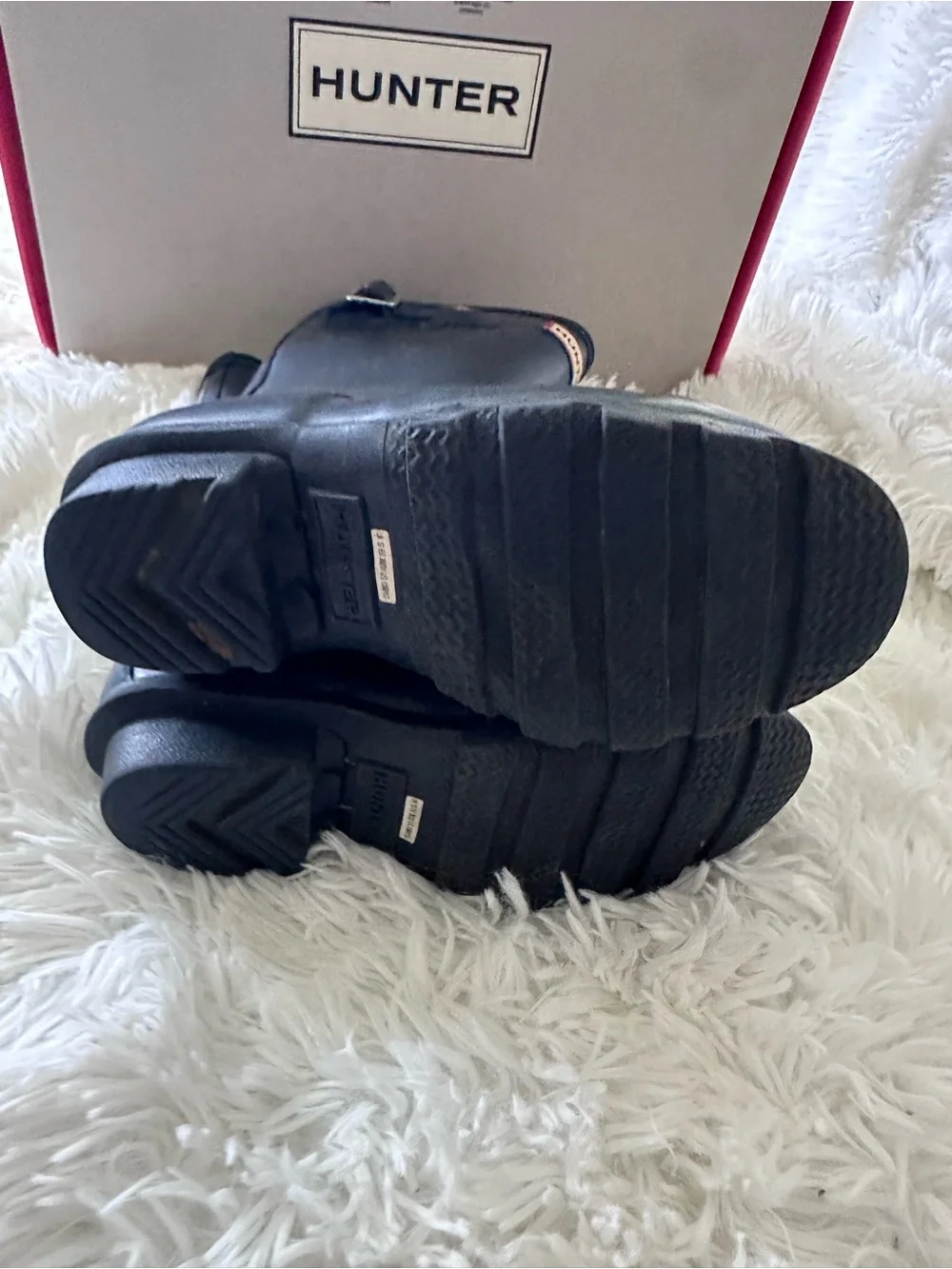 Used Hunter Kids Navy Rain Boots with Logo Trim size 13B/1G